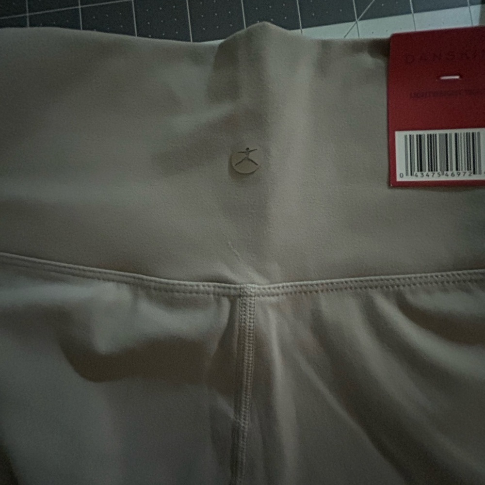 Danskin Women's Tan Leggings - Picture 4 of 7